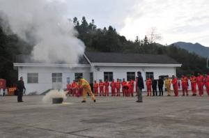 “2017年日常養(yǎng)護(hù)項(xiàng)目安全專題培訓(xùn)”在金麗溫項(xiàng)目部開講